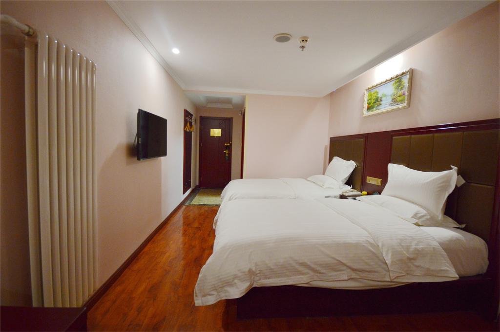 Greentree Inn Hainan Haikou East Train Station East Fengxiang Road Business Hotel Exterior photo