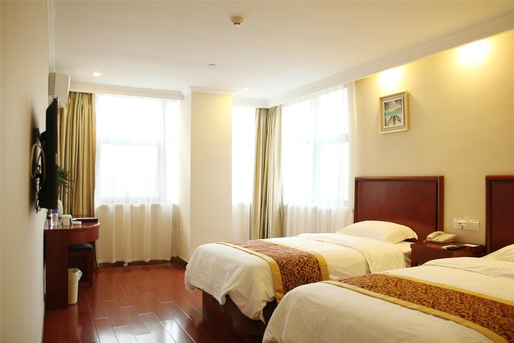 Greentree Inn Hainan Haikou East Train Station East Fengxiang Road Business Hotel Exterior photo