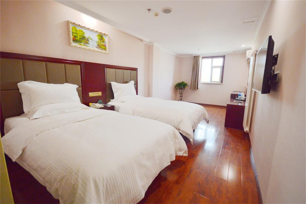 Greentree Inn Hainan Haikou East Train Station East Fengxiang Road Business Hotel Exterior photo